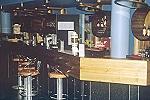 In der Bar - zum Vergr&ouml;&szlig;ern hier klicken!